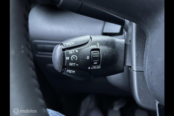 Citroën C3 Aircross 1.2 PureTech Plus 110 PK / FM NAV / 16" / Privacy glass / Carplay