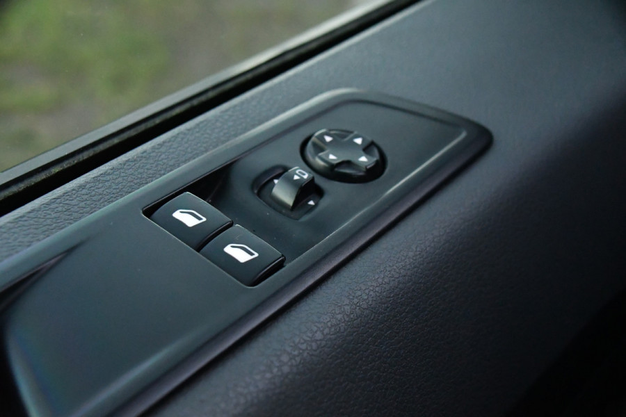 Opel Vivaro 2.0 CDTI L3H1 PB Edition 360 Camera, Cruise, Carplay, 122pk, Automaat, Multimedia, Trekhaak, NAVI, Leder, Uniek!