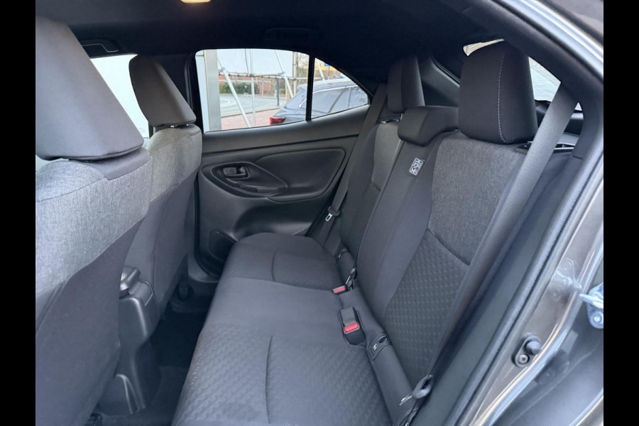 Toyota Yaris Cross 1.5 Hybrid 115 Dynamic | Navigatie | Apple Carplay & AndroidAUTO | Stuur & Stoelverwarming|