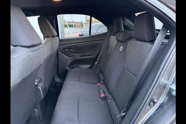 Toyota Yaris Cross 1.5 Hybrid 115 Dynamic | Navigatie | Apple Carplay & AndroidAUTO | Stuur & Stoelverwarming|