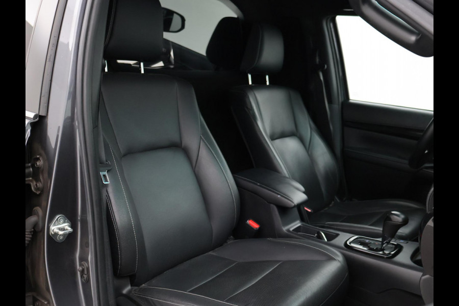 Toyota Hilux 2.4 D-4D AUT. 4X4 DOUBLE CAB EXECUTIVE ORIG. NL *41.151 KM* + ADAPTIVE CRUISE | CAMERA | STOELVERW. | NAVIGATIE