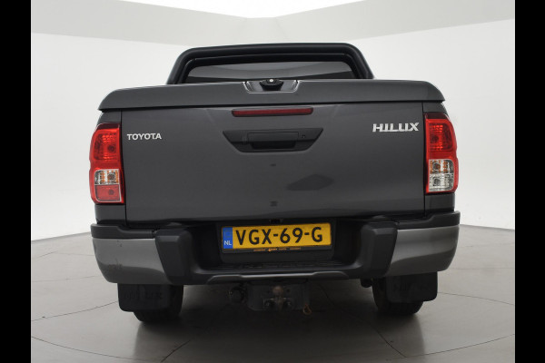 Toyota Hilux 2.4 D-4D AUT. 4X4 DOUBLE CAB EXECUTIVE ORIG. NL *41.151 KM* + ADAPTIVE CRUISE | CAMERA | STOELVERW. | NAVIGATIE