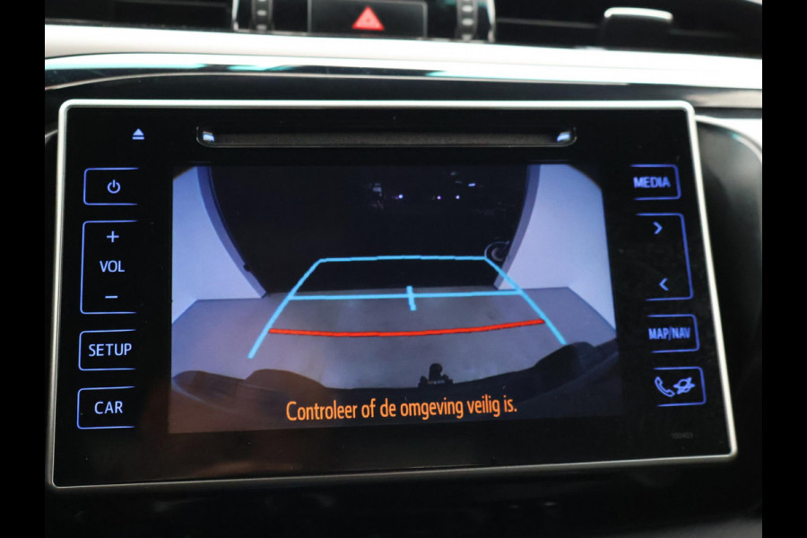 Toyota Hilux 2.4 D-4D AUT. 4X4 DOUBLE CAB EXECUTIVE ORIG. NL *41.151 KM* + ADAPTIVE CRUISE | CAMERA | STOELVERW. | NAVIGATIE