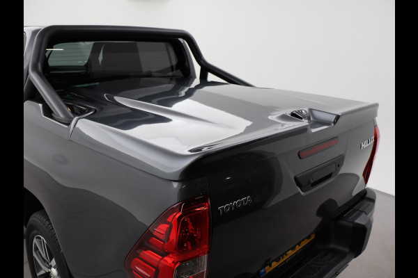 Toyota Hilux 2.4 D-4D AUT. 4X4 DOUBLE CAB EXECUTIVE ORIG. NL *41.151 KM* + ADAPTIVE CRUISE | CAMERA | STOELVERW. | NAVIGATIE