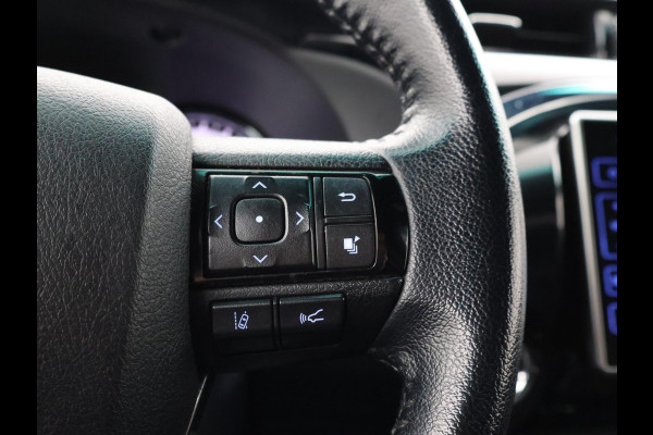 Toyota Hilux 2.4 D-4D AUT. 4X4 DOUBLE CAB EXECUTIVE ORIG. NL *41.151 KM* + ADAPTIVE CRUISE | CAMERA | STOELVERW. | NAVIGATIE