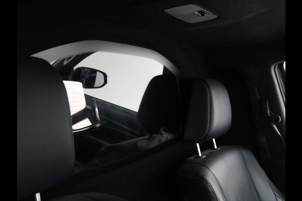 Toyota Hilux 2.4 D-4D AUT. 4X4 DOUBLE CAB EXECUTIVE ORIG. NL *41.151 KM* + ADAPTIVE CRUISE | CAMERA | STOELVERW. | NAVIGATIE