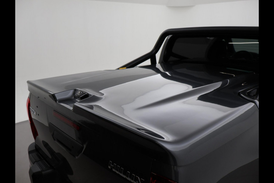 Toyota Hilux 2.4 D-4D AUT. 4X4 DOUBLE CAB EXECUTIVE ORIG. NL *41.151 KM* + ADAPTIVE CRUISE | CAMERA | STOELVERW. | NAVIGATIE