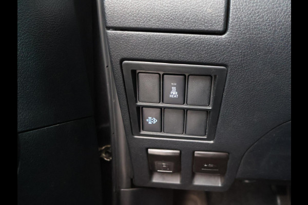 Toyota Hilux 2.4 D-4D AUT. 4X4 DOUBLE CAB EXECUTIVE ORIG. NL *41.151 KM* + ADAPTIVE CRUISE | CAMERA | STOELVERW. | NAVIGATIE