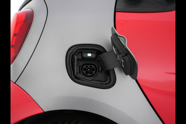 Smart Fortwo cabrio EQ BRABUS Style 18 kWh [ 3-Fase ] *LEATHER | HEATED-SPORTSEATS | NAVI-FULLMAP | CAMERA | DAB+ | AIRCO | PDC | CRUISE | 16''ALU*