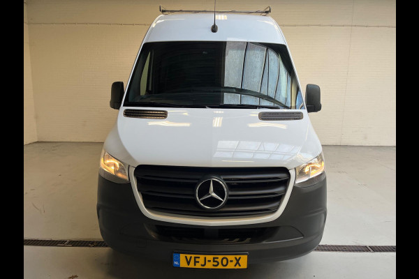 Mercedes-Benz Sprinter Automaat 211 2.2 CDI L2H2 3Persoons, Imperiaal + Trap, Kast, M-BUX, Trekhaak, RIJKLAARPRIJS! NETTE BUS!
