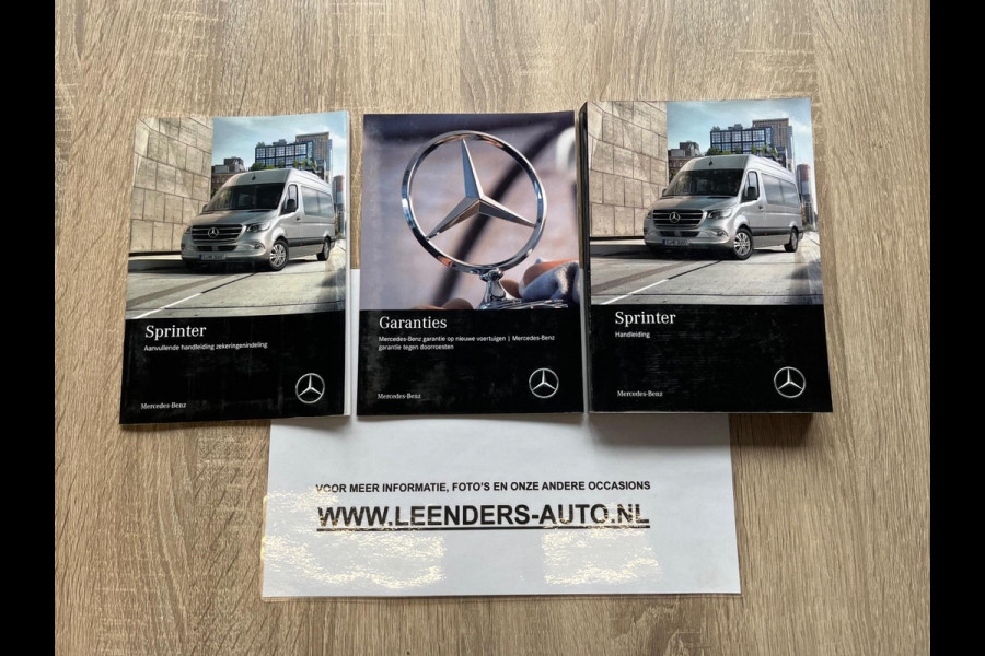 Mercedes-Benz Sprinter Automaat 211 2.2 CDI L2H2 3Persoons, Imperiaal + Trap, Kast, M-BUX, Trekhaak, RIJKLAARPRIJS! NETTE BUS!