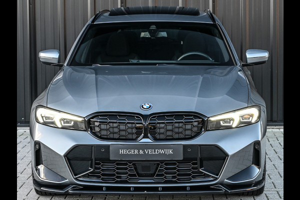 BMW 3 Serie Touring 330e xDrive · M sport · Accu 19,5kWh · Trekhaak · Panoramadak · Active Cruise · Panoramadak · Camera · Ambiance interieu