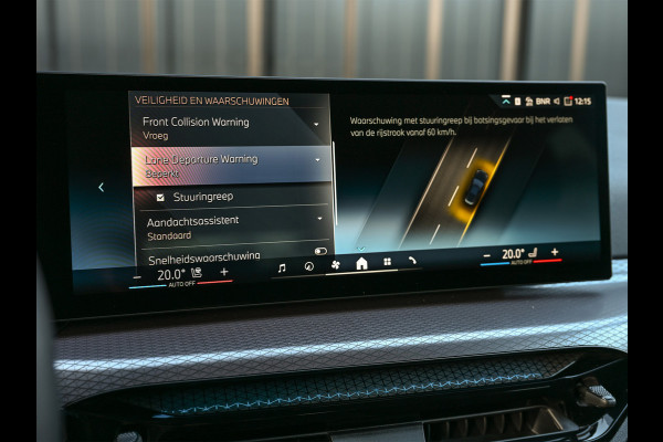 BMW 3 Serie Touring 330e xDrive · M sport · Accu 19,5kWh · Trekhaak · Active Cruise · Hifi audio · Camera · Ambiance interieur · Full Stylin