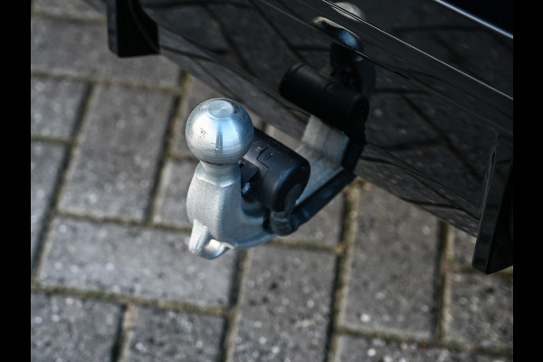 BMW 3 Serie Touring 330e xDrive · M sport · Accu 19,5kWh · Trekhaak · Active Cruise · Hifi audio · Camera · Ambiance interieur · Full Stylin