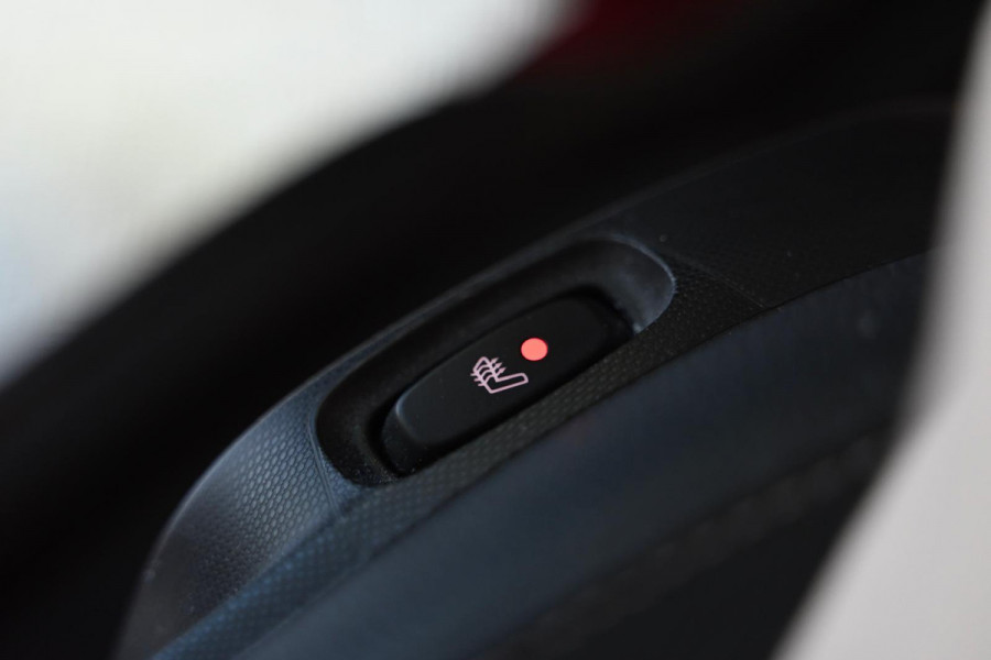 Smart Fortwo cabrio EQ Comfort PLUS - Incl. BTW - Leer - Stoel- en Stuurverwarming - LED Lampen - Achteruitrijcamera