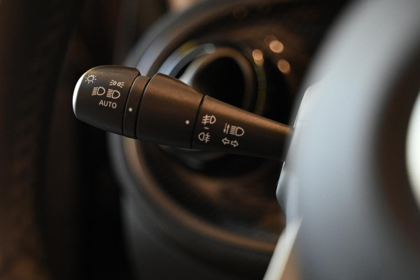 Smart Fortwo cabrio EQ Comfort PLUS - Incl. BTW - Leer - Stoel- en Stuurverwarming - LED Lampen - Achteruitrijcamera