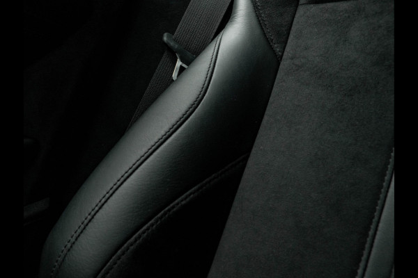 Aston Martin Vantage 4.0 V8 - 5.305km! - Dealer Maintenance