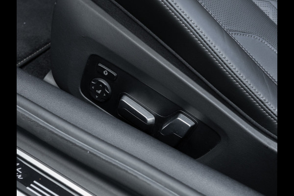 BMW 8 Serie M8 Competition Cabrio - Individual "Atlantisblue metallic" - Carbon Brakes