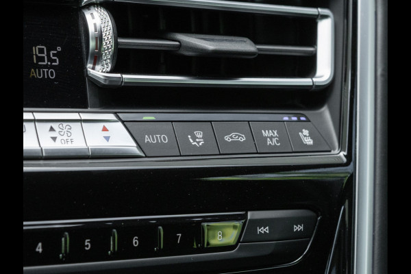 BMW 8 Serie M8 Competition Cabrio - Individual "Atlantisblue metallic" - Carbon Brakes