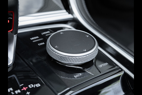 BMW 8 Serie M8 Competition Cabrio - Individual "Atlantisblue metallic" - Carbon Brakes