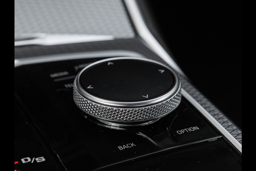 BMW 2 Serie Coupé M2 - Carbon Dak - ACC - M-Zetels - M-Drivers Package - 1-Hand