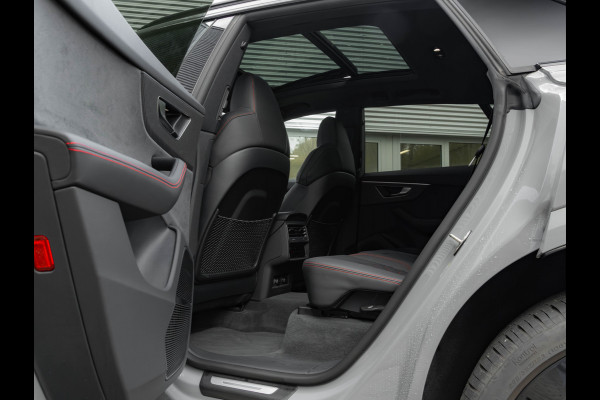Audi Q8 4.0 TFSI RS Q8 quattro - Pano - Matrix LED - Bang & Olufsen - Trekhaak