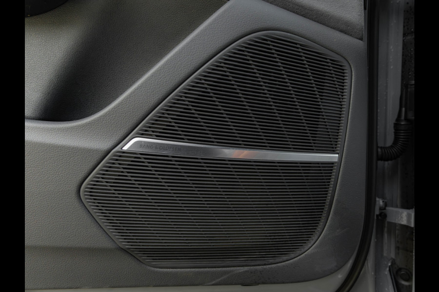 Audi Q8 4.0 TFSI RS Q8 quattro - Pano - Matrix LED - Bang & Olufsen - Trekhaak