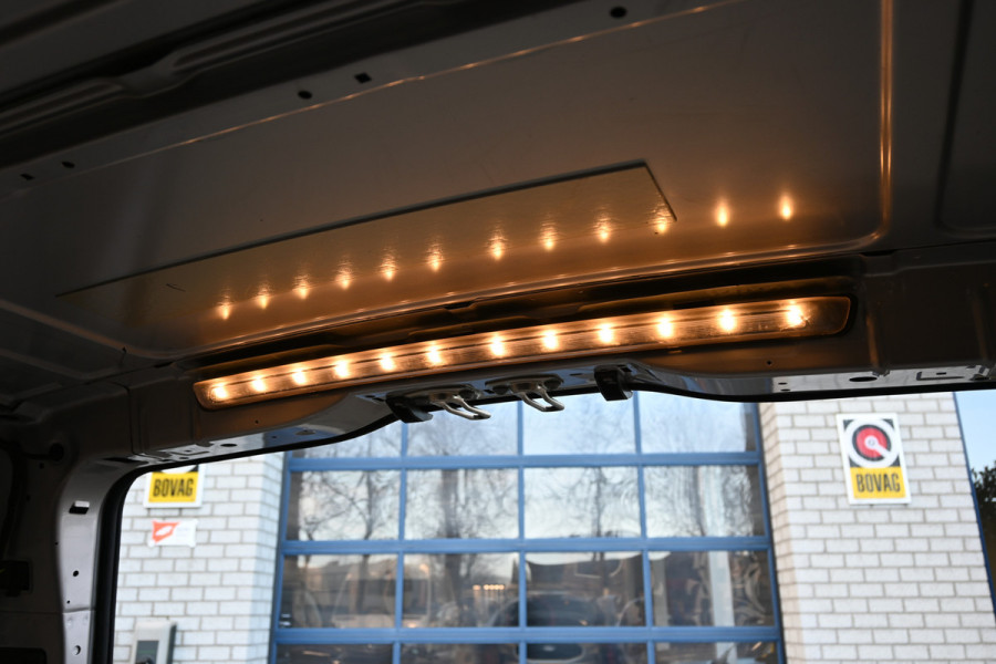 Mercedes-Benz Vito 116 CDI L2 Audio 40 Navigatie met camera, 270 Graden achterdeuren