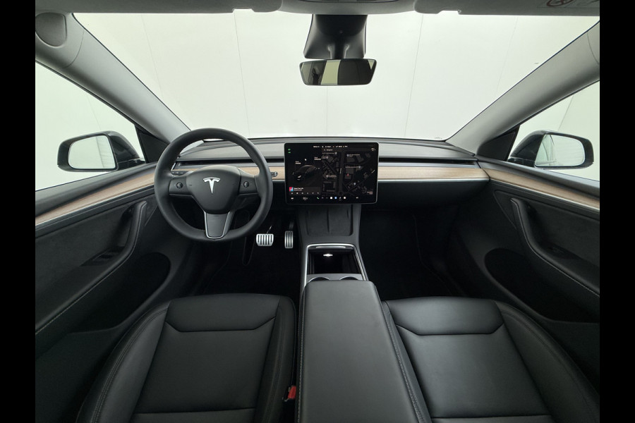 Tesla Model Y Performance 535pk AWD 75kWhWarmtepomp Panoramadak Navi Ecc Leder Lmv 21" SOH 95% Keyless Led Elek.Achterklep Memory Stoel+Stuurverwarming AMD-Ryzen­™-Processor 1e Eigenaar Origineel Nederlandse Auto fabrieksgarantie tot 14-12-2027 Batterij en Motorgarantie tot 14-12-2031/192.000km