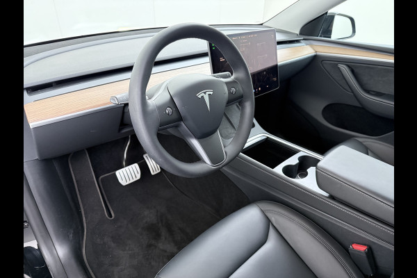 Tesla Model Y Performance 535pk AWD 75kWhWarmtepomp Panoramadak Navi Ecc Leder Lmv 21" SOH 95% Keyless Led Elek.Achterklep Memory Stoel+Stuurverwarming AMD-Ryzen­™-Processor 1e Eigenaar Origineel Nederlandse Auto fabrieksgarantie tot 14-12-2027 Batterij en Motorgarantie tot 14-12-2031/192.000km