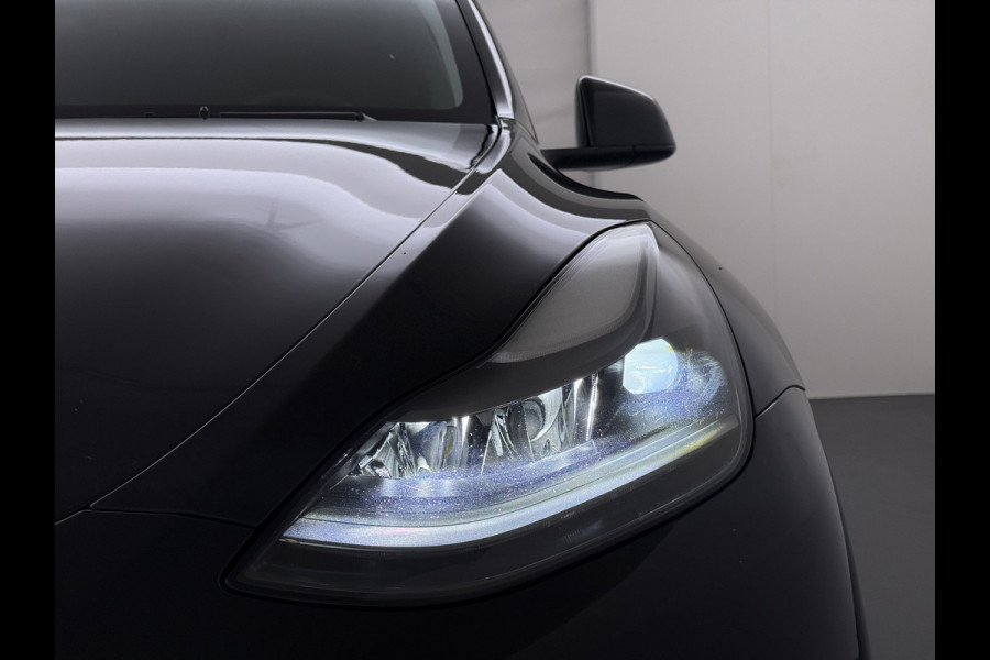 Tesla Model Y Performance 535pk AWD 75kWhWarmtepomp Panoramadak Navi Ecc Leder Lmv 21" SOH 95% Keyless Led Elek.Achterklep Memory Stoel+Stuurverwarming AMD-Ryzen­™-Processor 1e Eigenaar Origineel Nederlandse Auto fabrieksgarantie tot 14-12-2027 Batterij en Motorgarantie tot 14-12-2031/192.000km