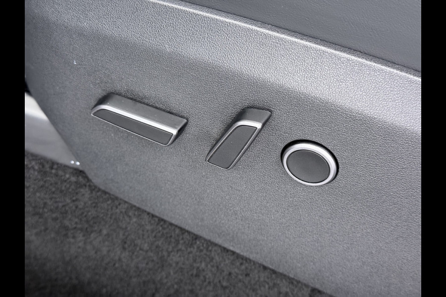 Tesla Model Y Performance 535pk AWD 75kWhWarmtepomp Panoramadak Navi Ecc Leder Lmv 21" SOH 95% Keyless Led Elek.Achterklep Memory Stoel+Stuurverwarming AMD-Ryzen­™-Processor 1e Eigenaar Origineel Nederlandse Auto fabrieksgarantie tot 14-12-2027 Batterij en Motorgarantie tot 14-12-2031/192.000km