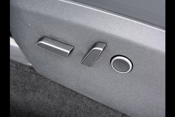 Tesla Model Y Performance 535pk AWD 75kWhWarmtepomp Panoramadak Navi Ecc Leder Lmv 21" SOH 95% Keyless Led Elek.Achterklep Memory Stoel+Stuurverwarming AMD-Ryzen­™-Processor 1e Eigenaar Origineel Nederlandse Auto fabrieksgarantie tot 14-12-2027 Batterij en Motorgarantie tot 14-12-2031/192.000km