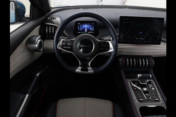 BYD ATTO 3 Comfort 60 kWh | Panoramadak | Warmtepomp | Leder | Stoelverwarming | 360 Camera | Carplay | Adaptive cruise