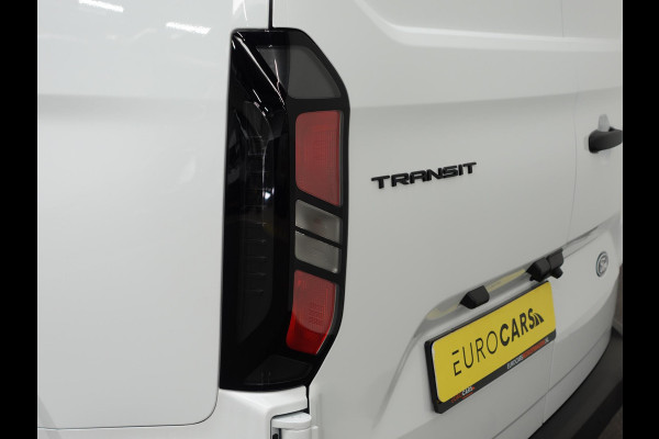 Ford Transit Custom 300 2.0 TDCI L2H1 Trend NIEUW MODEL Ford Transit Custom 300 2.0 TDCI L2H1 Trend NM Automaat Airco Cruise Navi PDC Camera Carplay