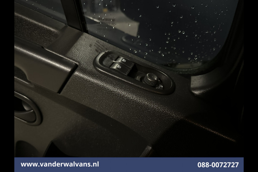Renault Master 2.3 dCi 131pk Bakwagen Dhollandia Laadklep Euro6 Airco | 935kg laadvermogen Bijrijdersbank