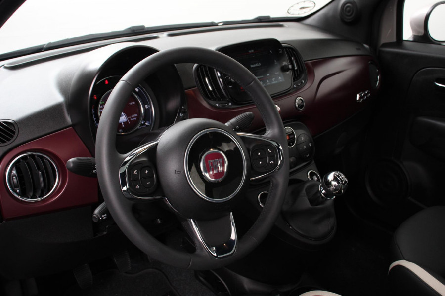 Fiat 500 1.2 Lounge | Lederen Bekleding | Climate control | Panorama dak | Parkeer sensoren | Bluetooth | Lichtmetalen velgen