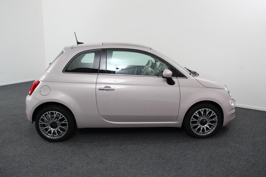 Fiat 500 1.2 Lounge | Lederen Bekleding | Climate control | Panorama dak | Parkeer sensoren | Bluetooth | Lichtmetalen velgen