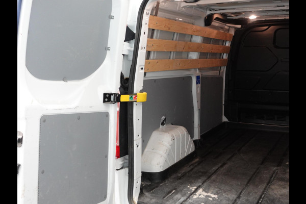 Ford Transit Custom 300 2.0 TDCI L2H1 Trend Navigatie Cruise Control Parkeersenoren Airco Camera Carplay Trekhaak