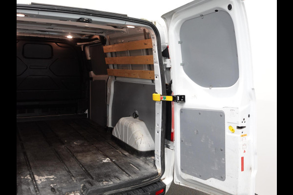Ford Transit Custom 300 2.0 TDCI L2H1 Trend Navigatie Cruise Control Parkeersenoren Airco Camera Carplay Trekhaak