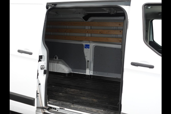 Ford Transit Custom 300 2.0 TDCI L2H1 Trend Navigatie Cruise Control Parkeersenoren Airco Camera Carplay Trekhaak