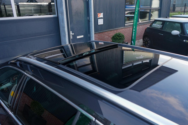 Volkswagen Passat Variant 1.5 TSI R-Line Business +