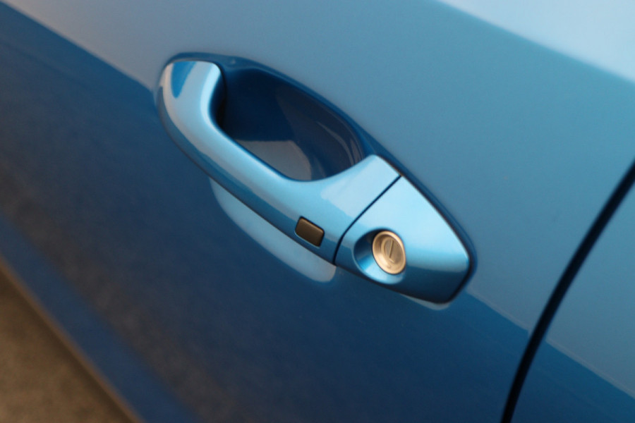 Kia Stonic 1.0 T-GDi MHEV DynamicPlusLine Automaat Two-Tone, Camera, Apple Carplay, Keyless, Climate, PDC