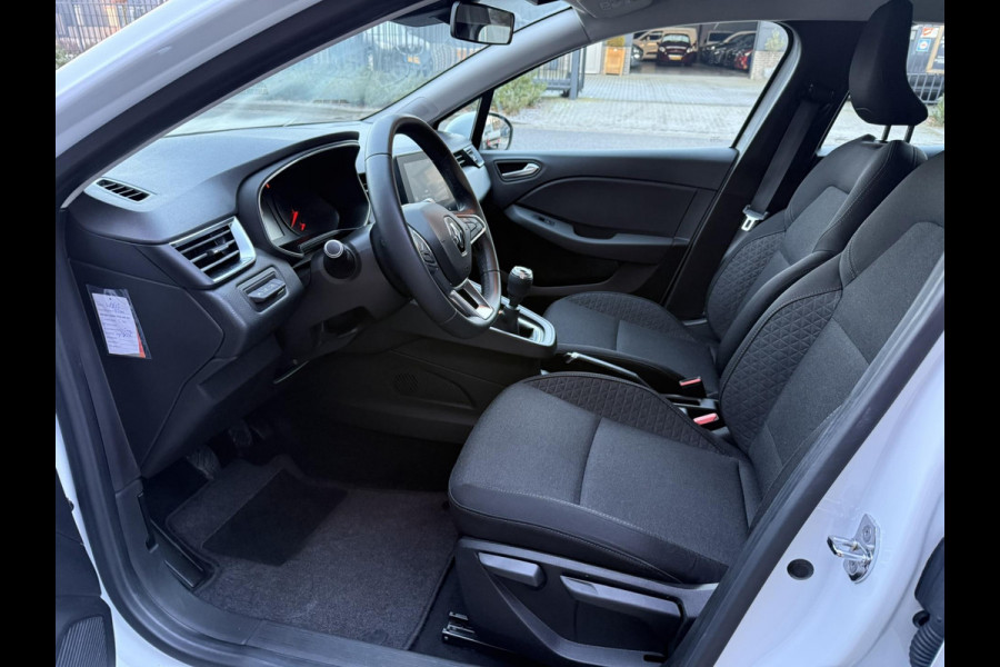 Renault Clio 1.0 TCe / Navigatie / Apple CarPlay - Android / 1e Eigenaar / ALL-Season banden / Cruise Control / PDC met optische w