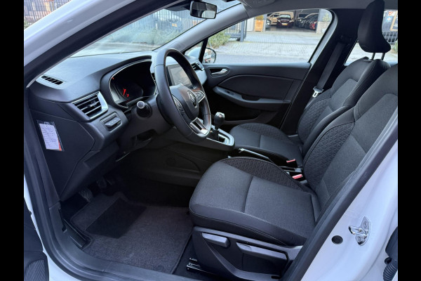 Renault Clio 1.0 TCe / Navigatie / Apple CarPlay - Android / 1e Eigenaar / ALL-Season banden / Cruise Control / PDC met optische w