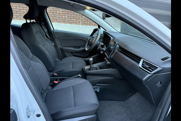 Renault Clio 1.0 TCe / Navigatie / Apple CarPlay - Android / 1e Eigenaar / ALL-Season banden / Cruise Control / PDC met optische w