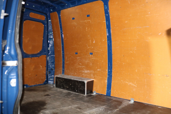 Iveco Daily 35S14 L2 H2 Airco Automaat 3.5T Trekhaak