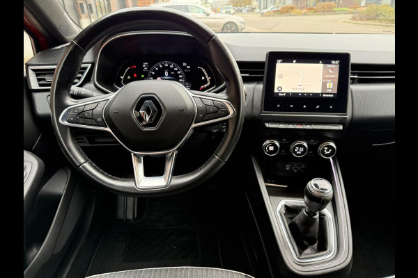 Renault Clio 1.0 TCe Intens / 101 PK / NAVI + Style Pakket / ALL-Season banden / Renault dealer onderhouden / NED-Clio / 1e Eigena