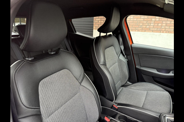 Renault Clio 1.0 TCe Intens / 101 PK / NAVI + Style Pakket / ALL-Season banden / Renault dealer onderhouden / NED-Clio / 1e Eigena