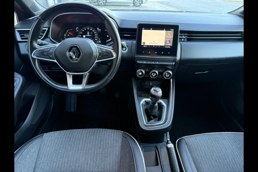 Renault Clio 1.0 TCe Intens / 101 PK / NAVI + Style Pakket / ALL-Season banden / Renault dealer onderhouden / NED-Clio / 1e Eigena